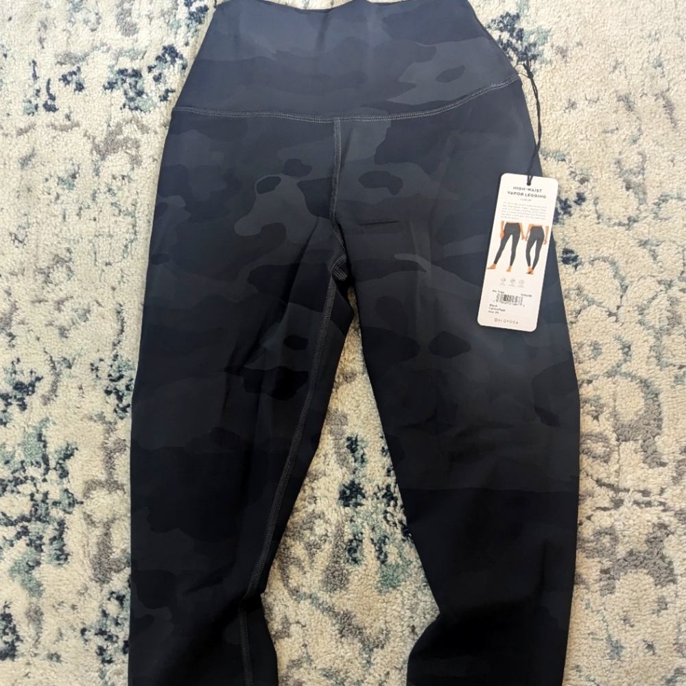 ALO Black Camo High Waist Rise Performance Vapor Leggings